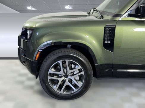 New 2026 Land Rover Defender 110 X-Dynamic SE AWD/4WD image 23