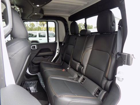 New 2026 Jeep Gladiator Sport image 21