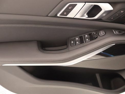 New 2026 BMW X5 xDrive40i w/ M Sport Package image 16