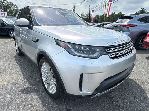 Used 2018 Land Rover Discovery HSE Luxury AWD/4WD image 3
