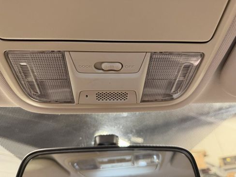 Used 2014 Honda CR-V LX image 16