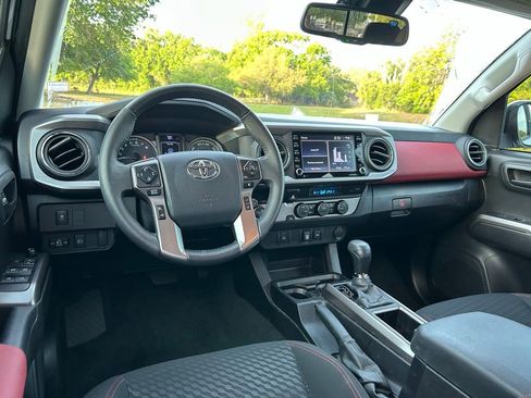 Used 2023 Toyota Tacoma SR5 RWD image 12