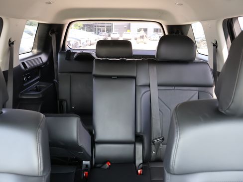 Used 2025 Hyundai Santa Fe SEL AWD/4WD image 45