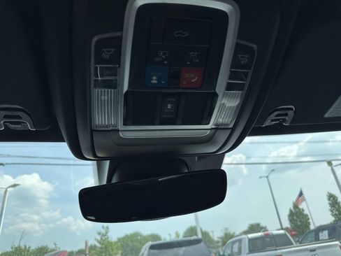 Used 2023 RAM 1500 Laramie AWD/4WD image 30