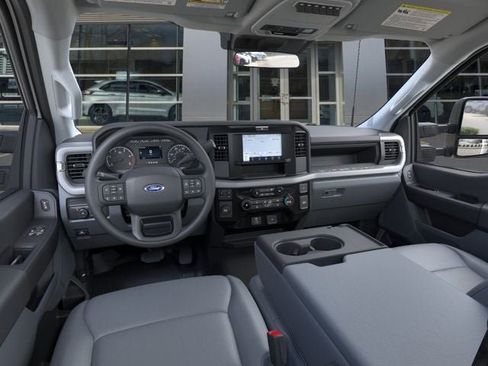 New 2026 Ford F550 2WD Regular Cab Super Duty image 9