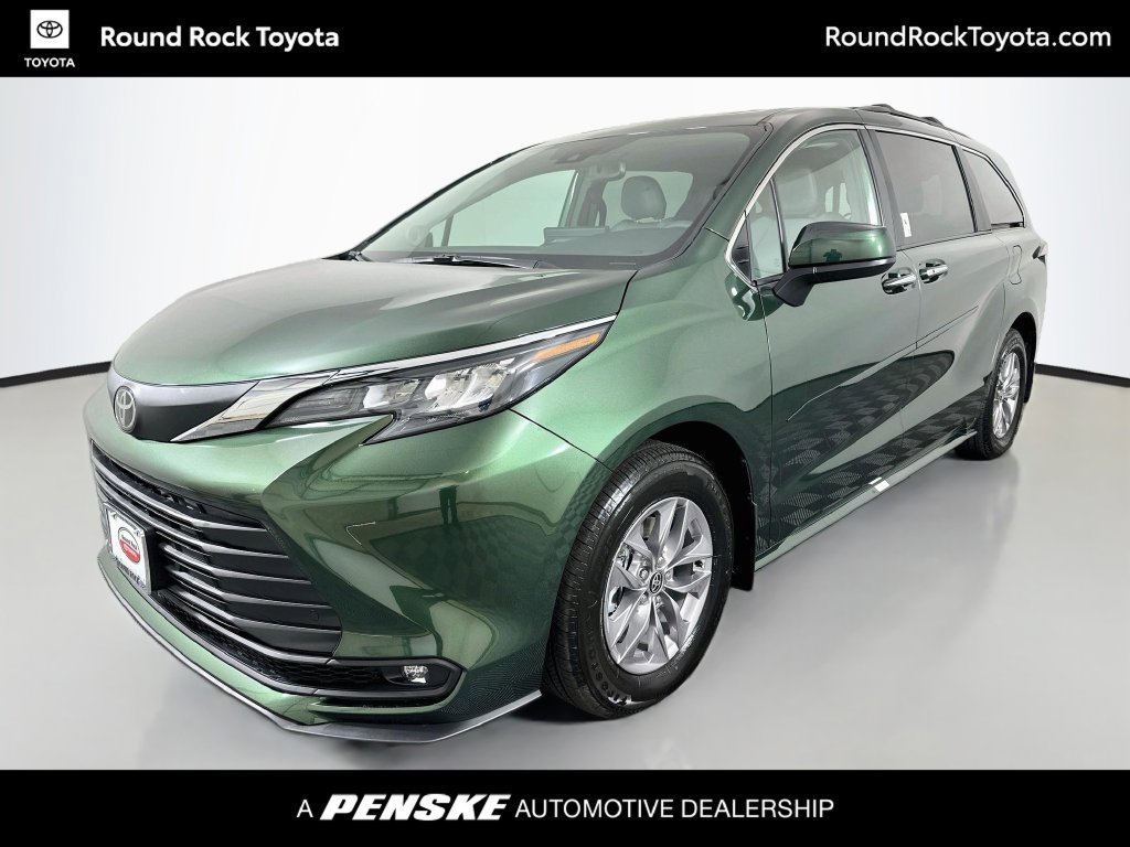 Certified 2026 Toyota Sienna XLE FWD image 1