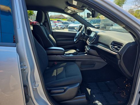 Used 2025 Dodge Durango GT AWD/4WD image 9