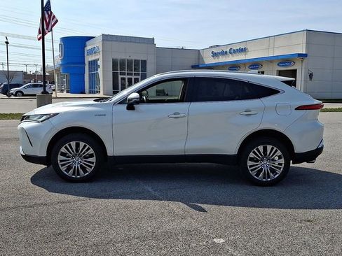 Used 2021 Toyota Venza XLE w/ Softex Package image 7