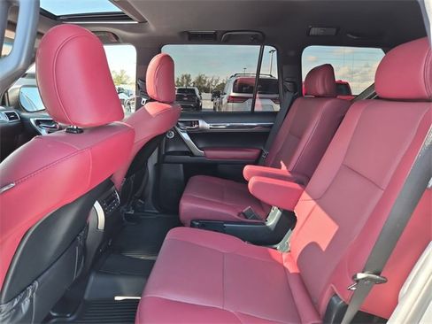 Used 2023 Lexus GX 460 Premium image 22