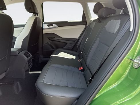 New 2026 Volkswagen Taos SE FWD image 24