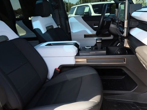 Certified 2022 GMC Hummer EV Edition 1 w/ LPO, Illumination Package image 29