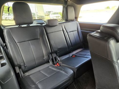 Used 2021 Ford Expedition XLT image 24