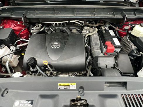 Used 2020 Toyota Highlander Limited image 10