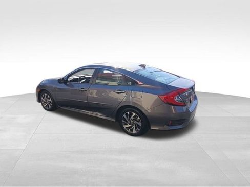 Used 2017 Honda Civic EX image 7