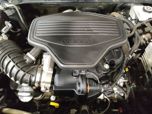 Used 2019 GMC Acadia SLT FWD image 30