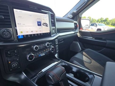 Used 2025 Ford F150 Raptor AWD/4WD image 28