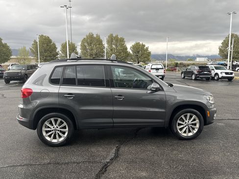 Used 2018 Volkswagen Tiguan Limited w/ Premium Package AWD/4WD image 6
