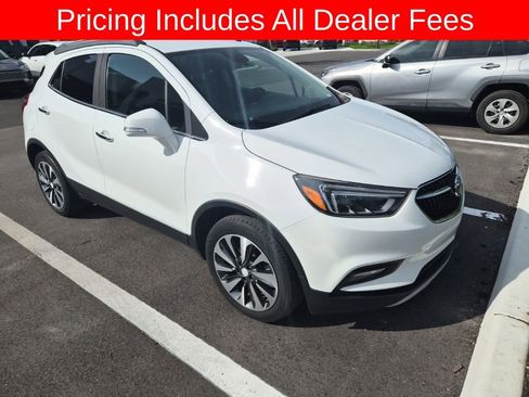 Used 2020 Buick Encore Essence FWD image 2