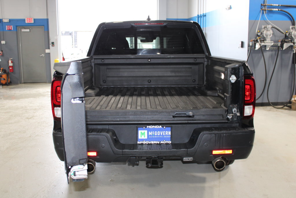 Used 2023 Honda Ridgeline Black Edition image 28