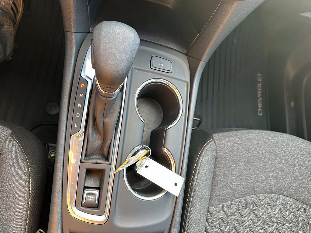 Used 2024 Chevrolet Equinox LT AWD/4WD image 15