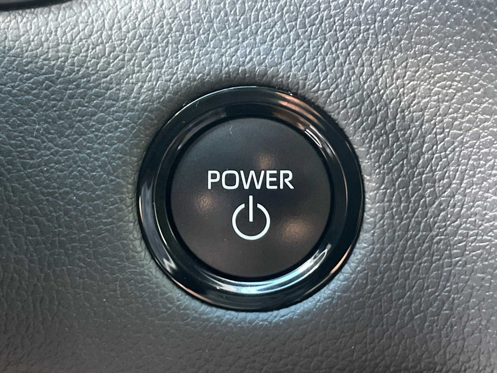 Used 2026 Toyota Tundra Limited AWD/4WD image 17