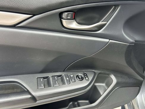 Used 2019 Honda Civic Sport image 17
