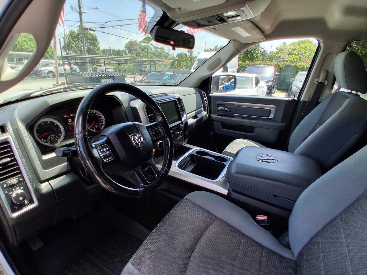 Used 2015 RAM 1500 Big Horn RWD image 23