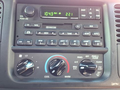 Used 2000 Ford F150 2WD SuperCab image 16