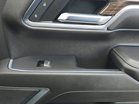 Used 2022 Chevrolet Silverado 1500 LT image 19