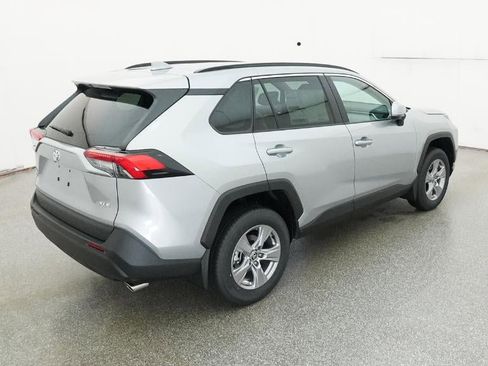New 2025 Toyota RAV4 XLE image 27