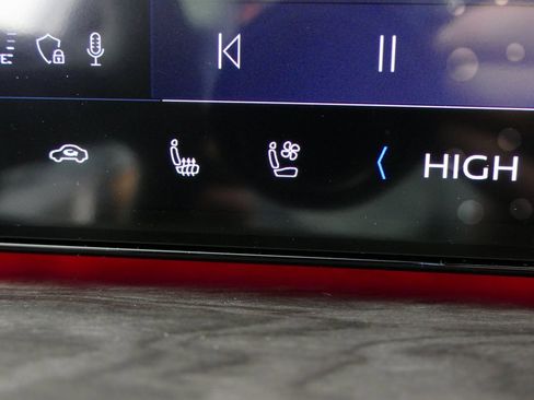 New 2025 Audi Q5 Premium Plus image 19