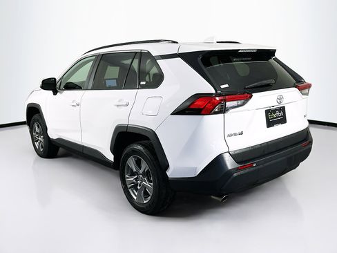 Used 2024 Toyota RAV4 XLE image 5
