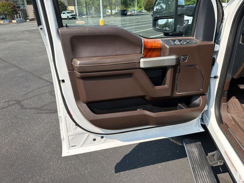 Used 2022 Ford F450 King Ranch w/ King Ranch Ultimate Package AWD/4WD image 14