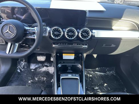New 2026 Mercedes-Benz GLB 250 GLB 250 image 30