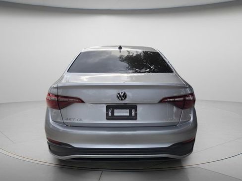 Used 2023 Volkswagen Jetta S image 5