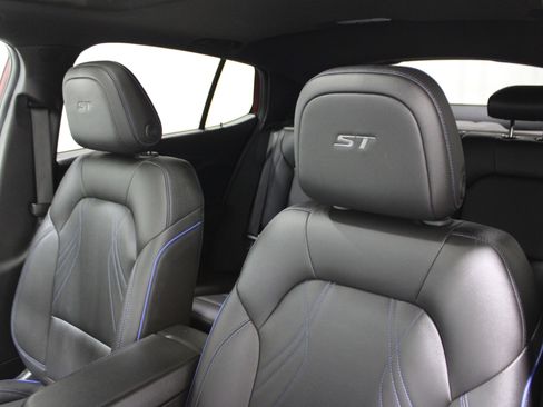 Used 2024 Buick Envista Sport Touring w/ Convenience I Package image 5