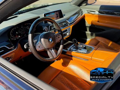 Used 2021 BMW 740i w/ M Sport Package RWD image 7