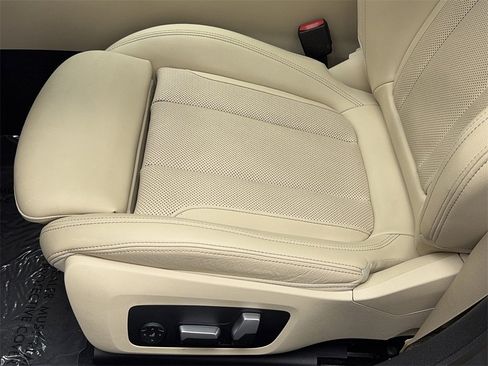 Used 2022 BMW i4 eDrive40 w/ Premium Package image 41