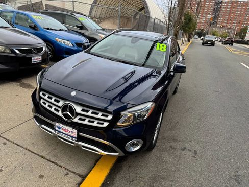 Used 2018 Mercedes-Benz GLA 250 4MATIC image 7