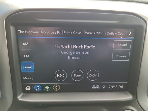 Used 2021 Chevrolet Silverado 1500 LT w/ Z71 Off-Road Package image 17