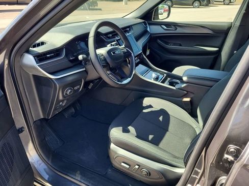 New 2026 Jeep Grand Cherokee L 4WD image 13