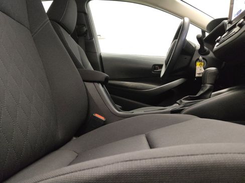 Used 2024 Toyota Corolla LE FWD image 21