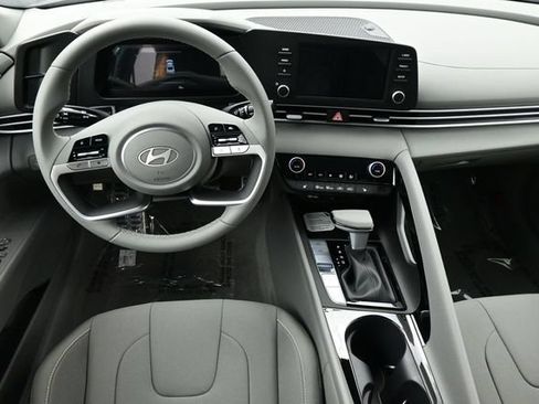 New 2026 Hyundai Elantra SEL Sport Premium FWD image 12