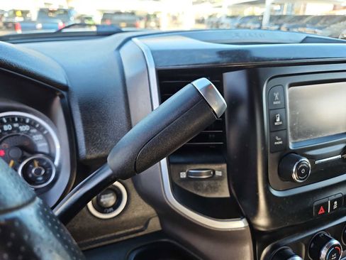 Used 2021 RAM 2500 Big Horn image 21