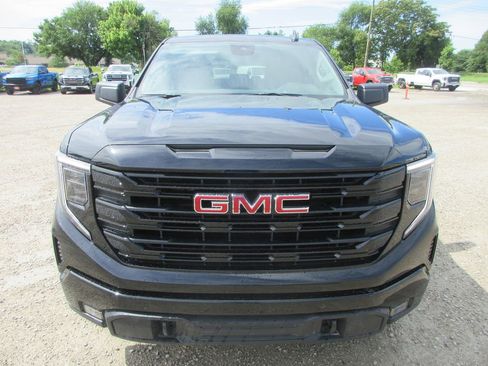 New 2026 GMC Sierra 1500 Elevation AWD/4WD image 13