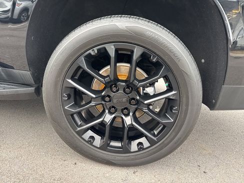 Used 2022 GMC Yukon XL SLT w/ SLT Premium Package image 35