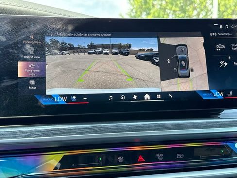 Used 2025 BMW i7 xDrive60 AWD/4WD image 27