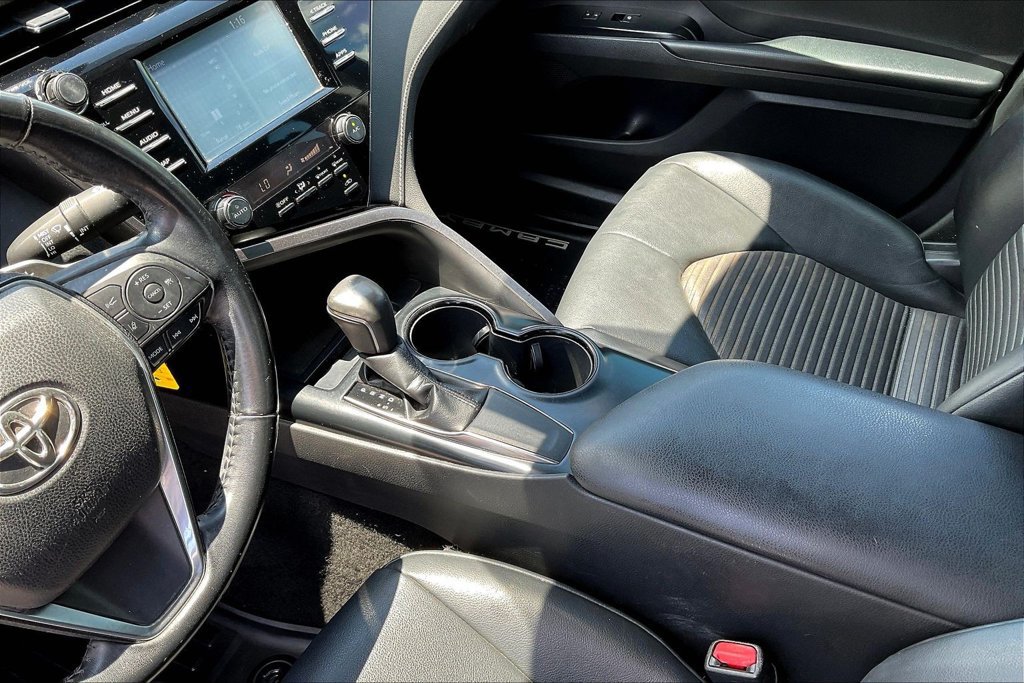 Used 2019 Toyota Camry SE FWD image 9