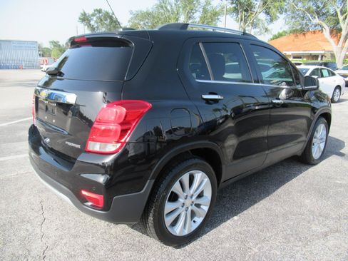 Used 2020 Chevrolet Trax Premier FWD image 6