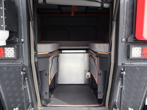 Used 2023 Toyota Tacoma TRD Off-Road w/ TRD Premium Off Road Package AWD/4WD image 17